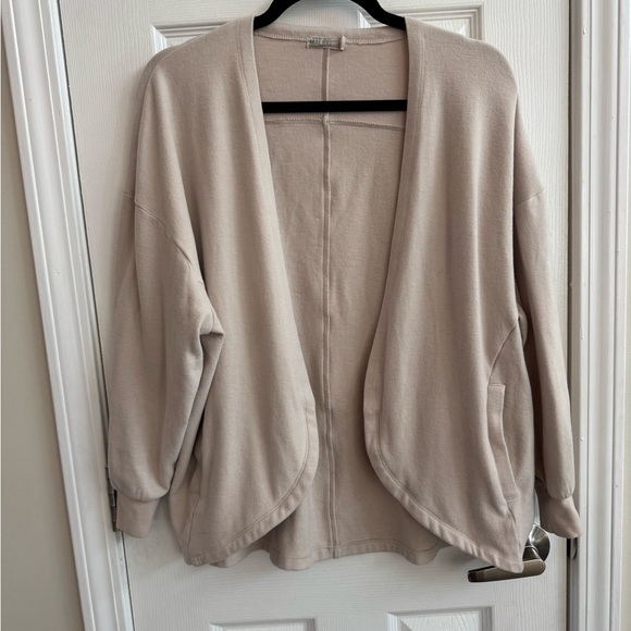 Barefoot Dreams Malibu Collection Brushed Fleece Circle Cardigan Cream XS - Picture 2 of 5